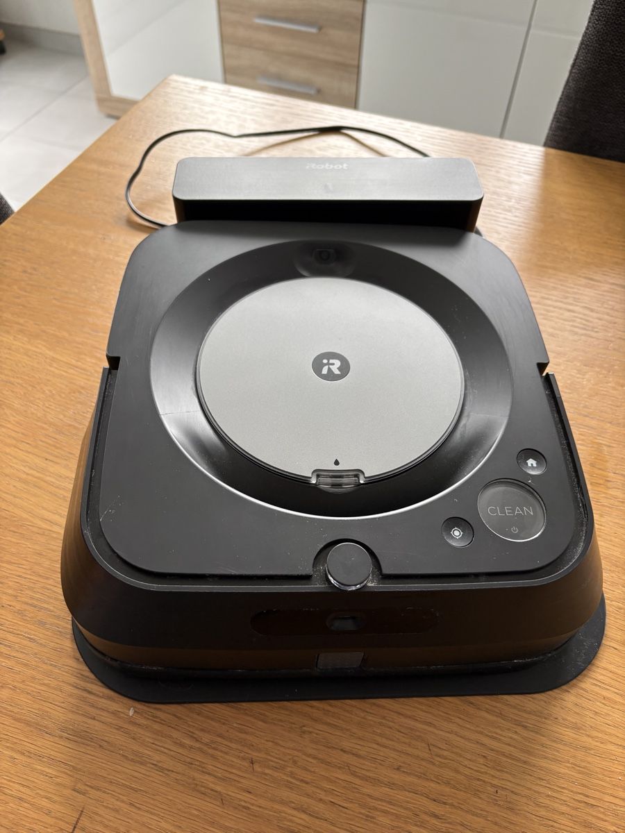 Aspirapolveri & Accessori: Robot laveur iRobot Braava Jet M6 – Usato da Lavey-Village venduto da kar_g8nk