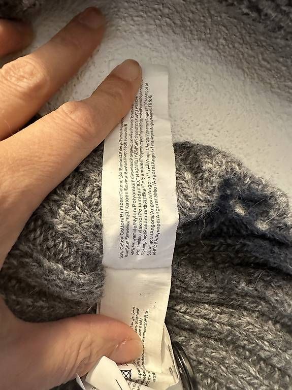 Pullover & Sweatshirts: Pullover 96 – Gebraucht aus Bern von Salamander86 3
