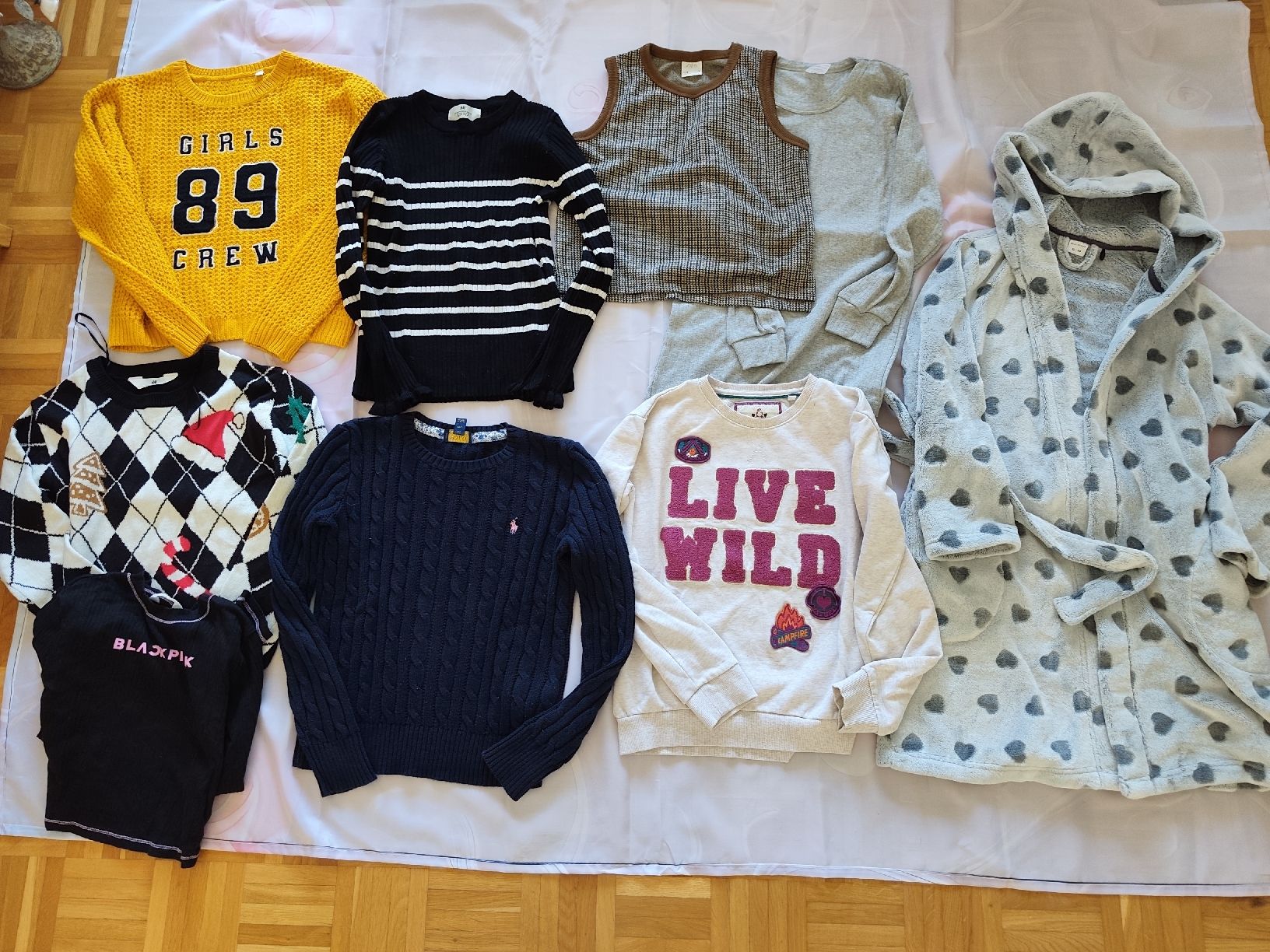 Lotti & Set di vestiti: kleiderpaket Mädchen 134 140 – Usato da Muttenz venduto da Hermesvonthan 1