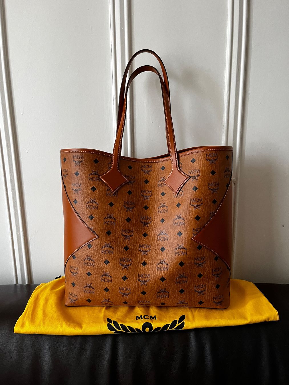 Mcm Borse: MCM Large Dia Shopper – Nuovo e nell'imballaggio originale da Zürich venduto da azu_d5k8 1