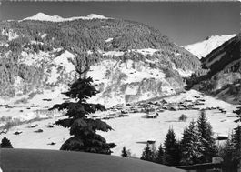 Klosters (GR) – Dorfansicht mit Madrisa (1150 m) G