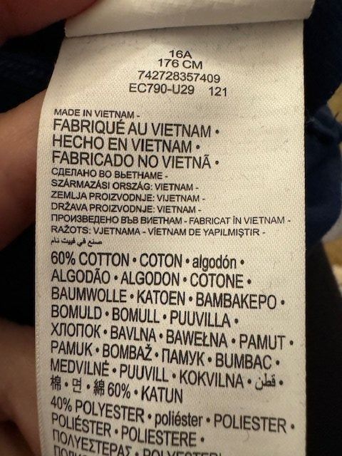Levi's Hemden, T-Shirts & Polos: Levis Langarmshirt Gr.176 wie neu – Gebraucht aus Wabern von MagdalenaWabern 4
