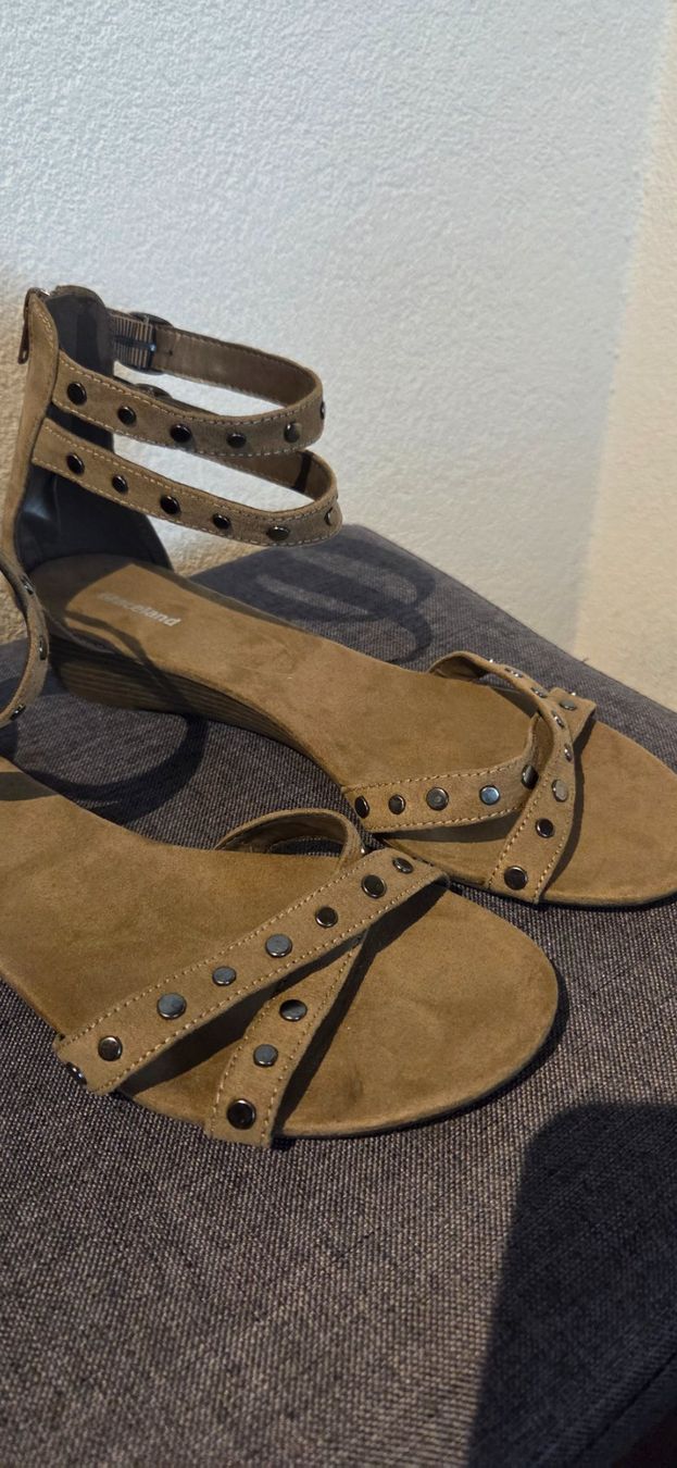 Scarpe da donna: ZZZ: Damen Sandalen  Grösse 42 – Usato da Bremgarten b. Bern venduto da Marge7979 3