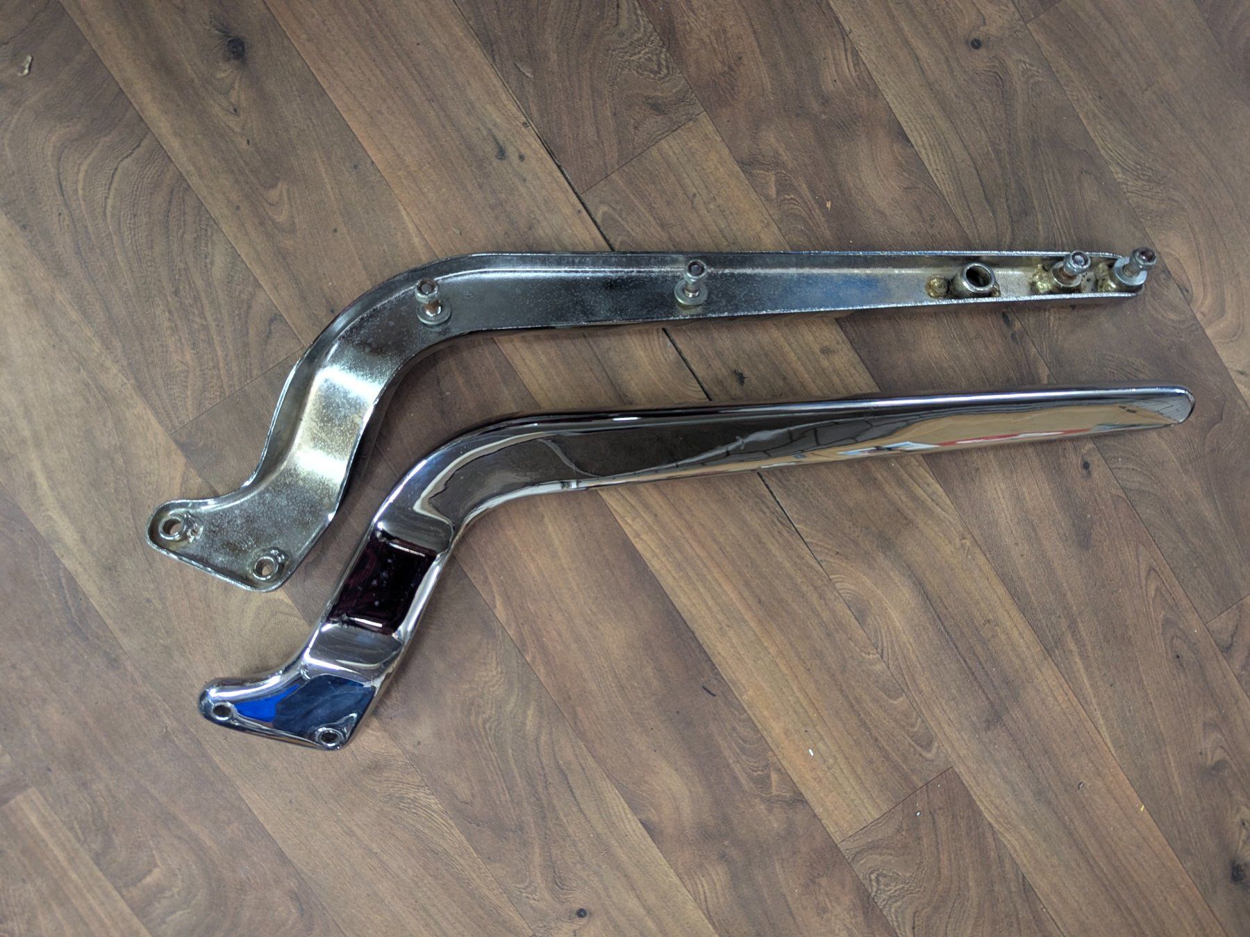 Harley-Davidson Tutti i ricambio per moto: Fender Struts ohne Löcher – Usato da Unterengstringen venduto da Olifant4 4