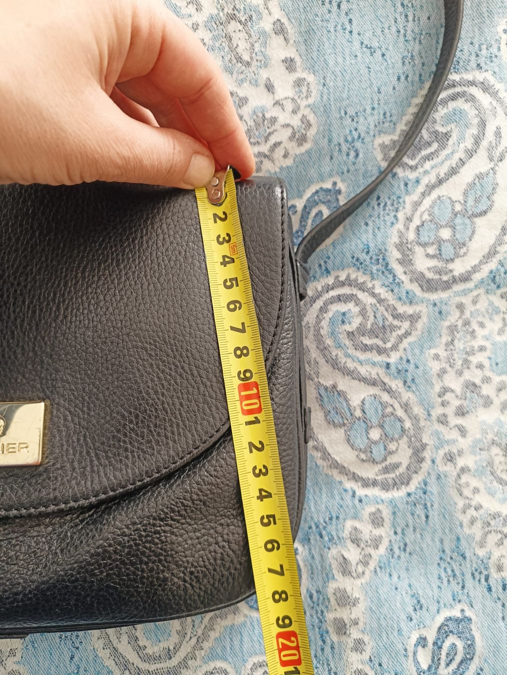 Aigner Taschen für Damen: Aigner Leder Tasche Crossbody Black – Gebraucht aus Zug von Janet077 9