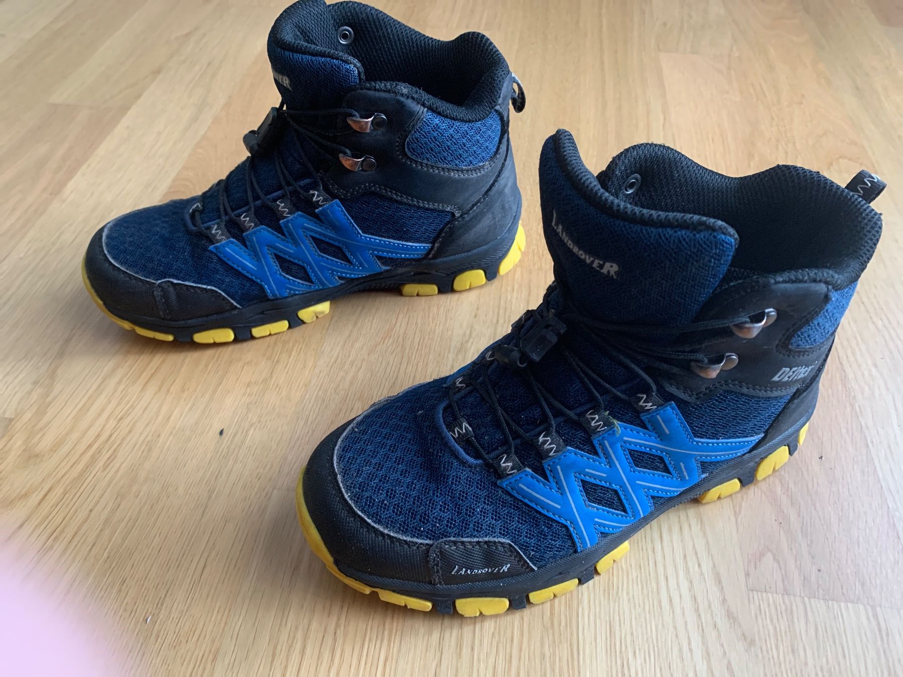 Landrover Scarpe per ragazzi: Wanderschuhe Gr. 35 – Usato da Zürich venduto da Lucinka21 1