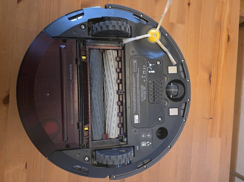 Aspirapolveri & Accessori: IRobot Roomba 960 – Usato da Thal venduto da Jones9424