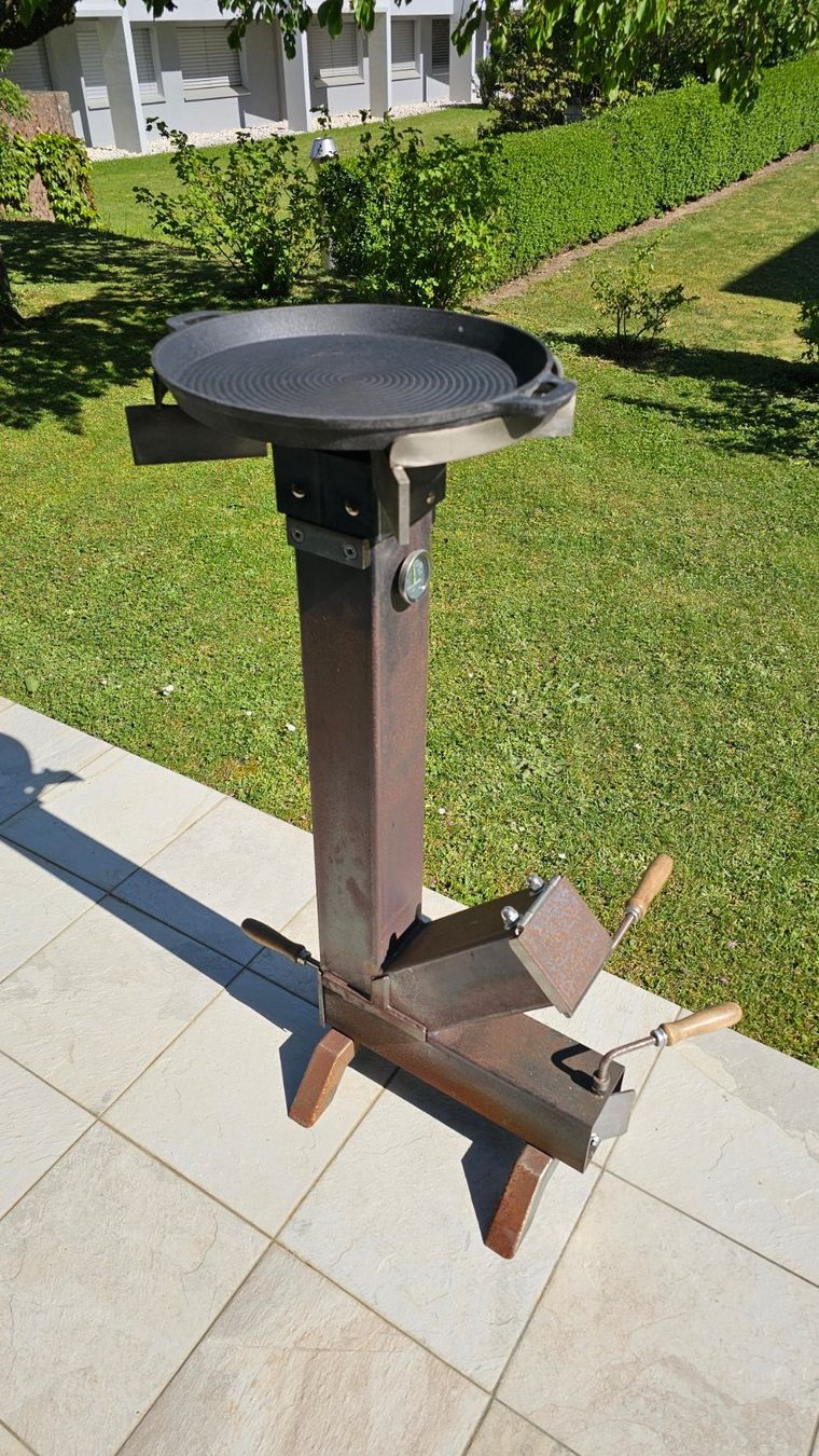 Grills: Raketenofen, Dutch Oven, Grill,BBQ – Gebraucht aus Egerkingen von Adidi0