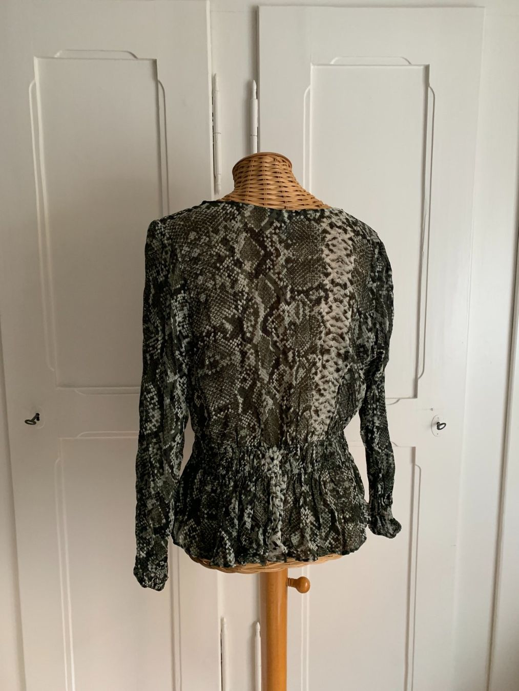 H&M Camicette: Blusenoberteil mit Animalprint - 36 – Usato da Zürich venduto da Diazaio 2