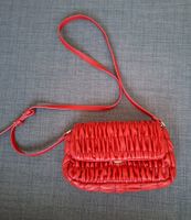 Sac à main bandoulière simili cuir rouge Mango