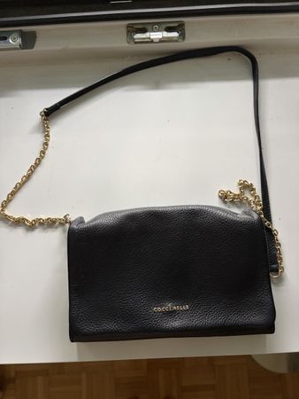 Schwarze Handtasche Coccinelle
