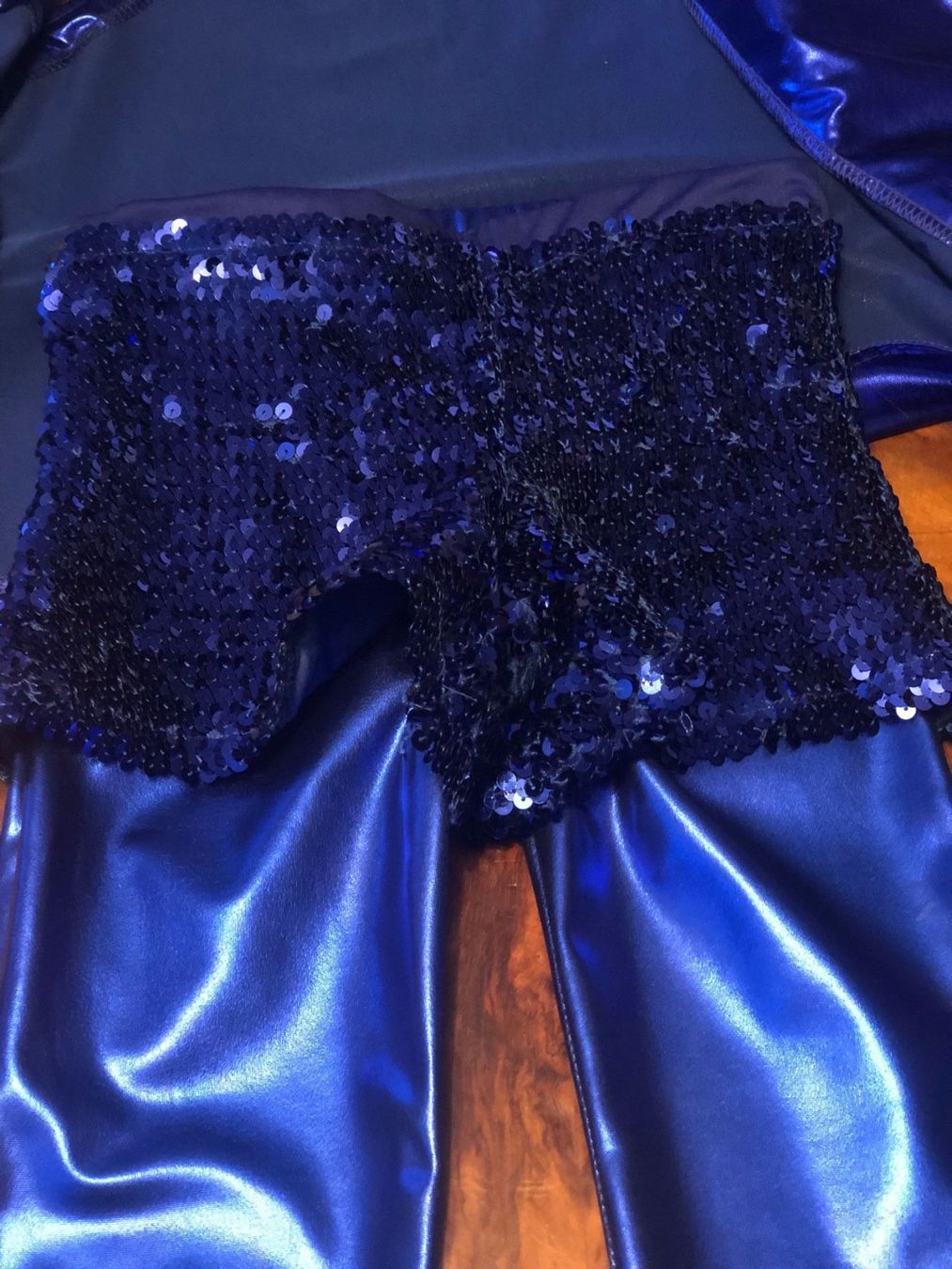 Costumi: Mädchen Ensemble glanz dunkelblau – Usato da Röschenz venduto da Tashroal 2