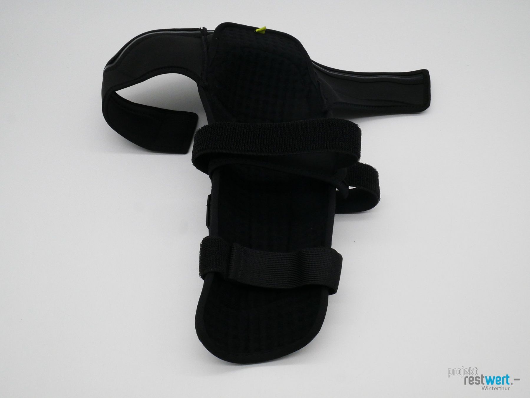 IXS Protezioni & Imbottiture: IXS Knieschoner Hex+ – Nuovo (secondo la descrizione) da Winterthur venduto da Restwert_Winterthur 2
