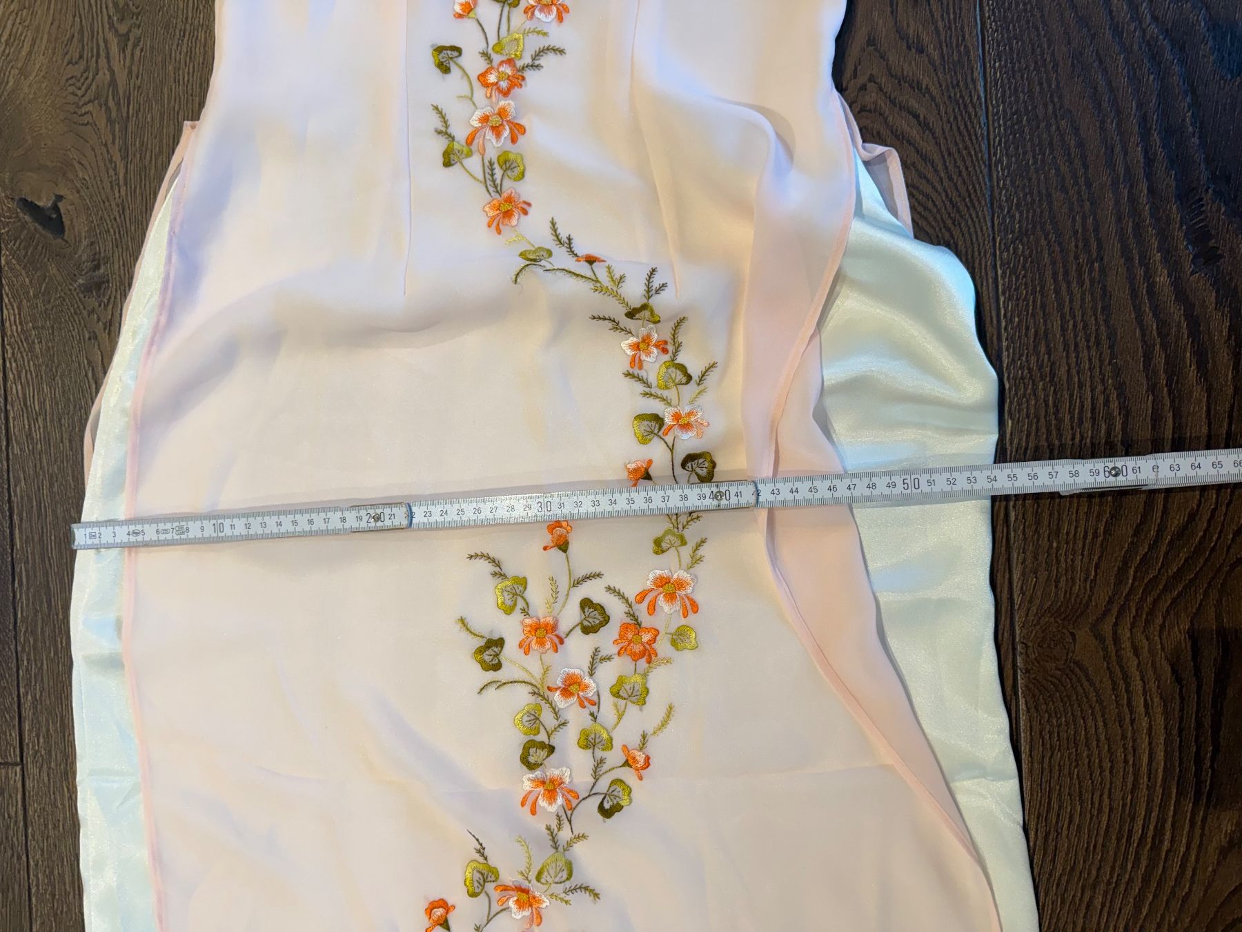 Kleider: Traditionell Vietnamesisches Damenkleid Seide – Gebraucht aus Büren SO von Nuri09 4