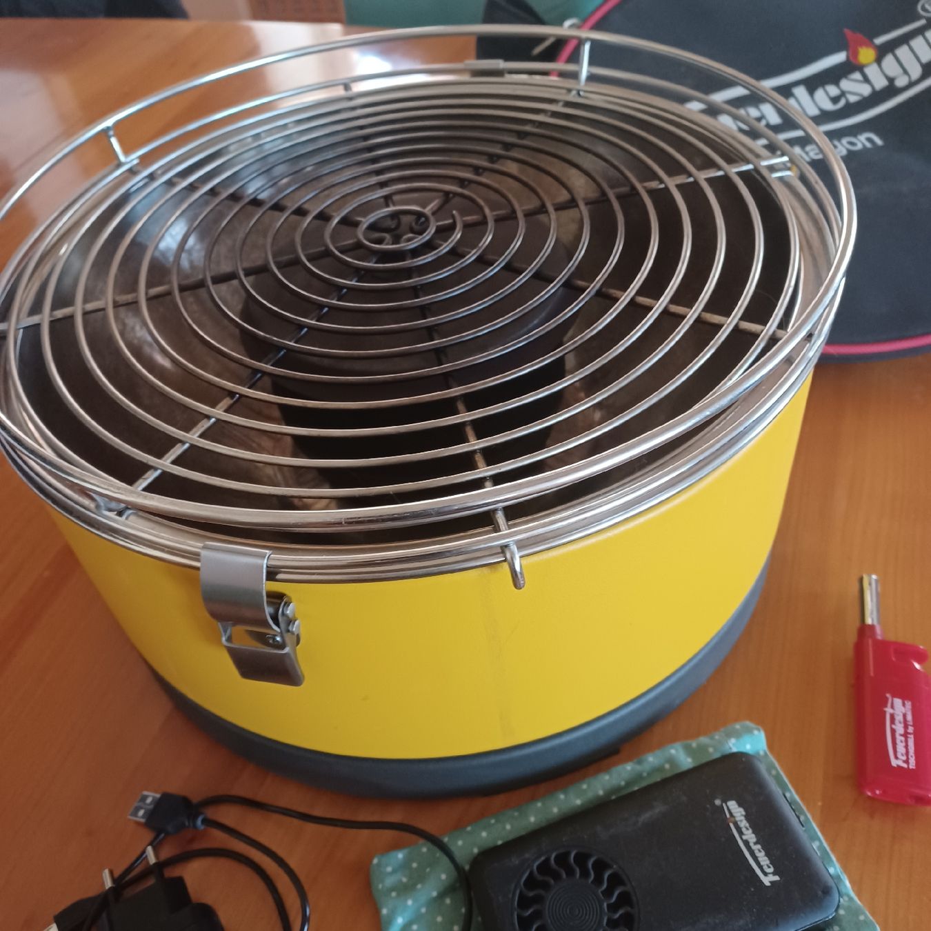 Griglie: Tischgrill  , Kohle – Usato da Waldkirch venduto da Fantasia-101 1