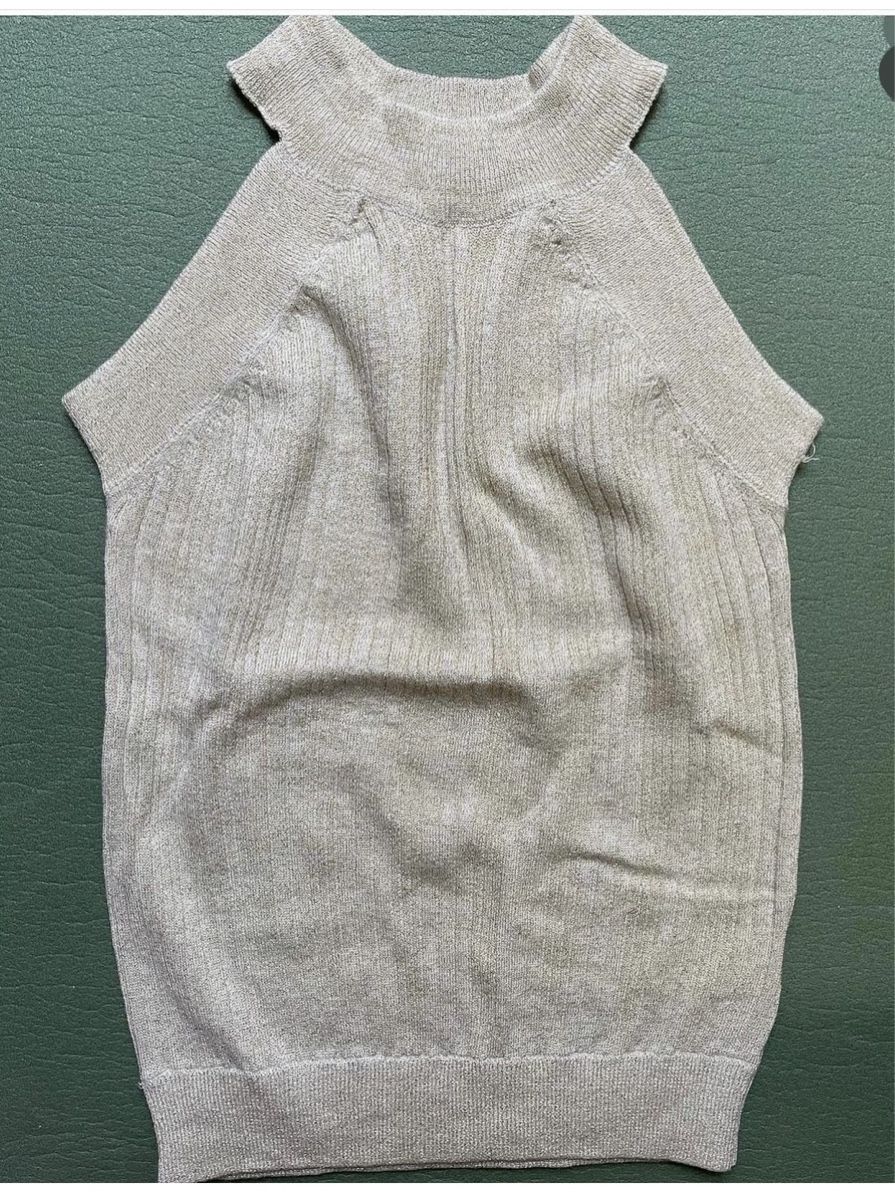 H&M Top: Top beautiful – Nuovo (secondo la descrizione) da Opfikon venduto da MabelCouture 1