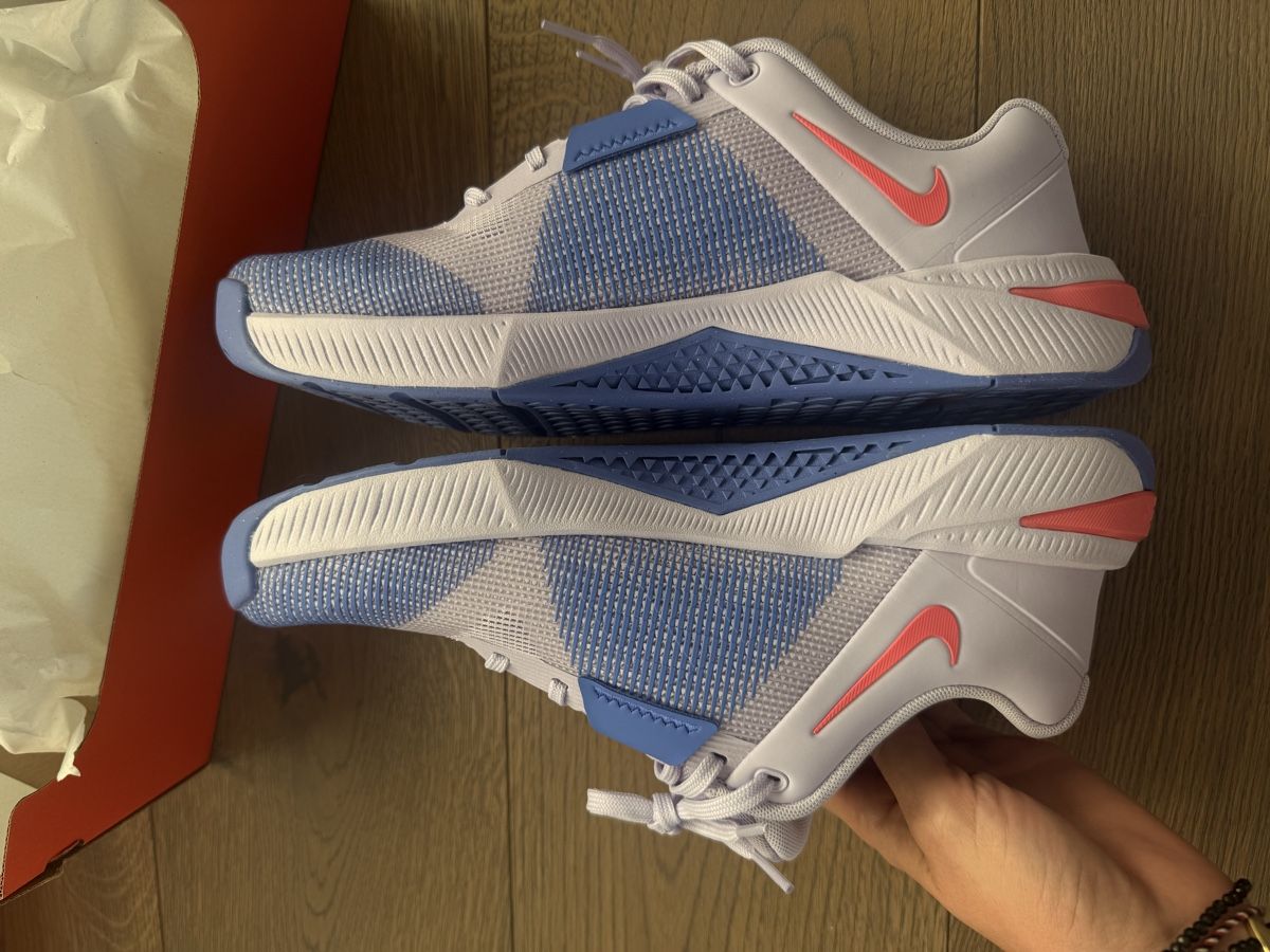 Nike Scarpe da uomo: Nike MetMulti-Color, Size 43, New in Box – Nuovo e nell'imballaggio originale da Zürich venduto da Bellinka23 2