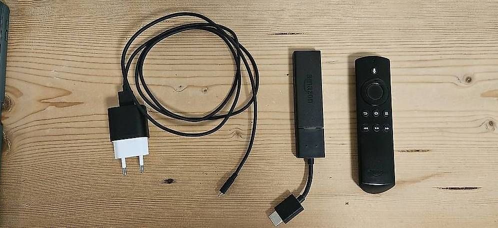 Audio- & Mediensysteme: Amazon Fire TV Stick (2. Generation) – Gebraucht aus Chur von smi_m6b7