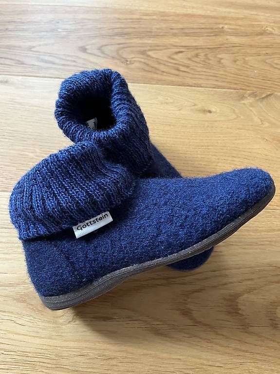 Chaussures garçon: Hausschuhe grösse 31 – D'occasion à Villmergen par Babiwe 1