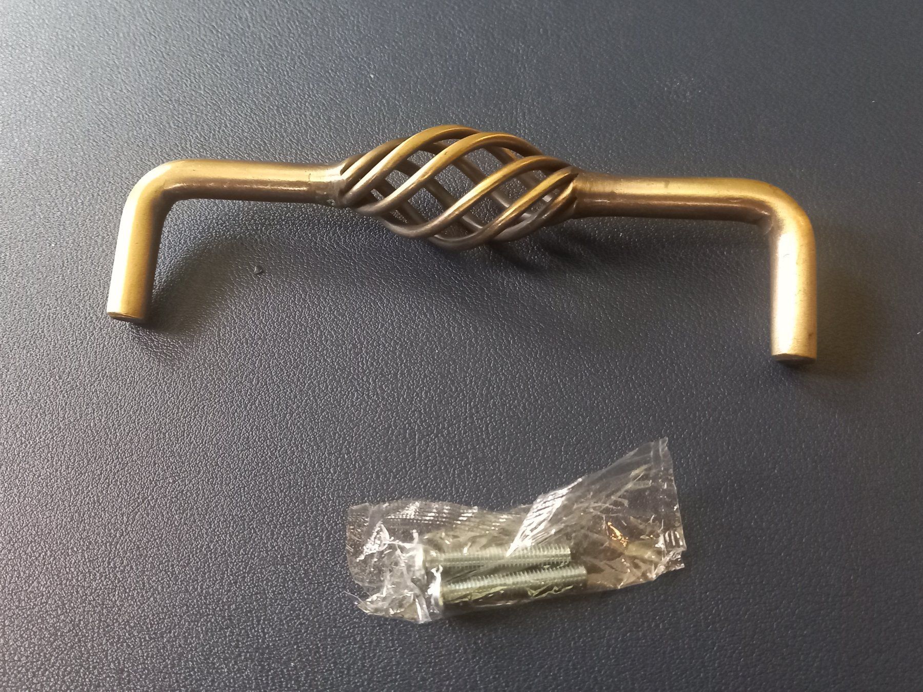 Eisenwaren: 10x Möbelgriff Spiral 96mm - Poignée Spirale pour meuble – Neu und originalverpackt aus Bussigny von batishop 1