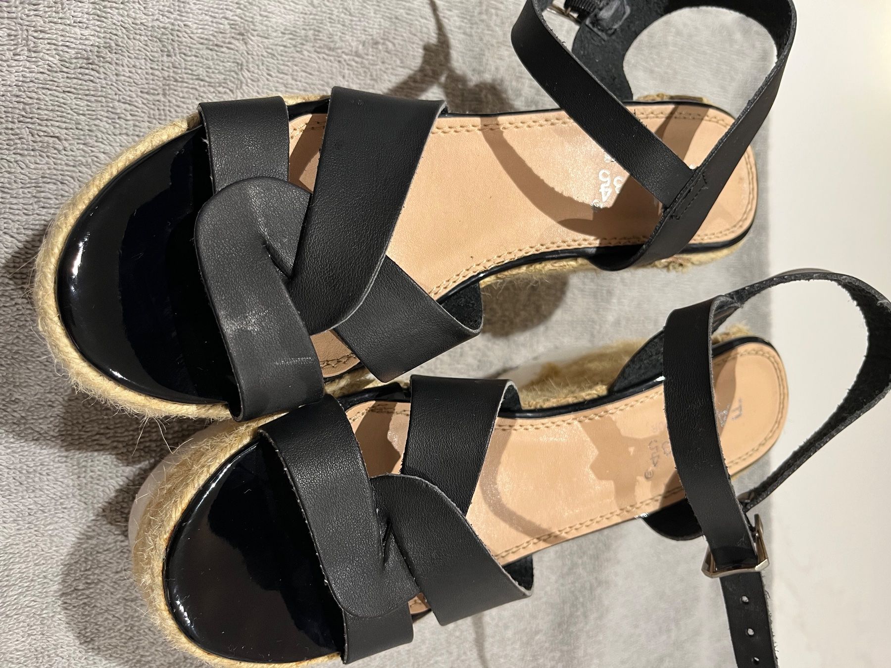 Scarpe da donna: Sandalen schwarz Gr 37 mit hohem Absatz – Nuovo (secondo la descrizione) da Hinwil venduto da dire07 1