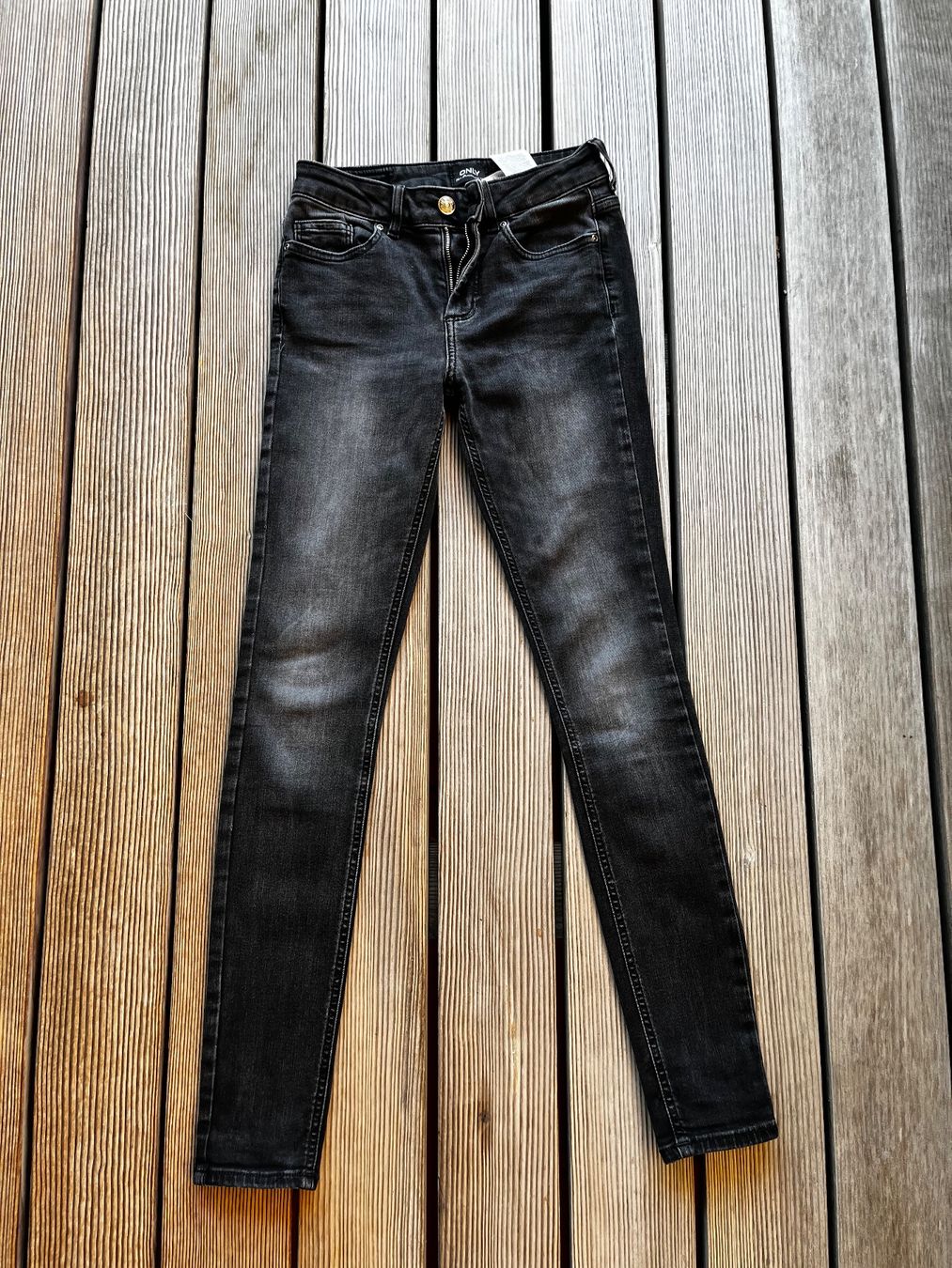 Only Jeans: Damen Jeans ONLY schwarz Grösse S, gebraucht – Usato da Gommiswald venduto da RiLiMa