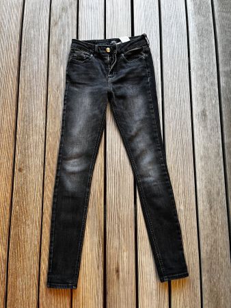 Damen Jeans ONLY schwarz Grösse S, gebraucht