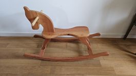Cheval à bascule 