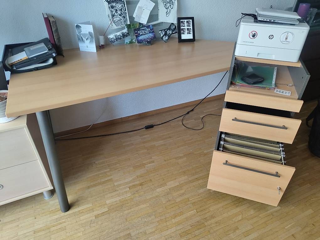 Bureaux: Schreibtisch / Bürotisch – D'occasion à Zürich par ZH4all