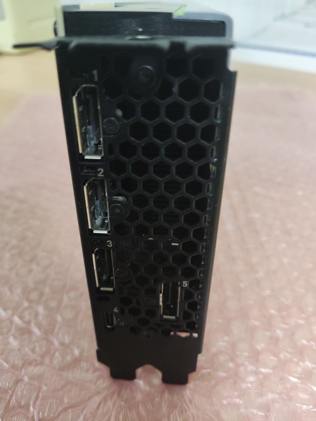 Nvidia Grafikkarten: Nvidia Quadro RTX 5000 16GB – Gebraucht aus Wangen ZH von Norste 2