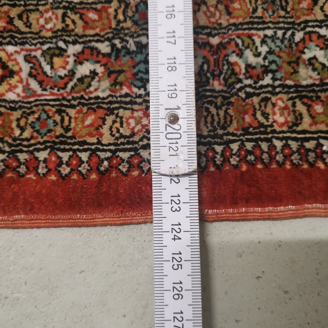 Tappeti: Medallion Seiden Orientteppich – Usato da Dübendorf venduto da Babyl2945 5