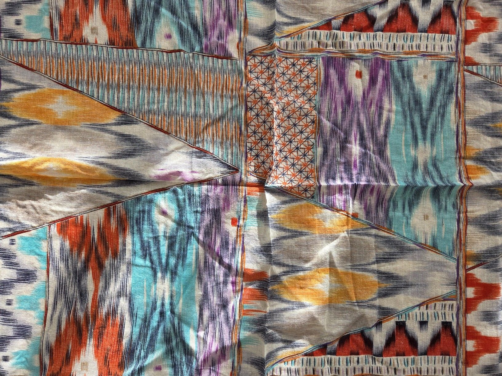 Foulard & Sciarpe: Schal mit Muster, quadratisch, Tuch – Usato da Ottikon venduto da swiftchocolate 1