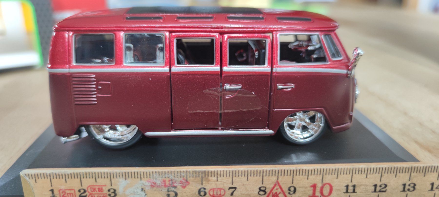 Volkswagen Modellini d'auto: VW Bully Modell 1 :32 neu – Nuovo e nell'imballaggio originale da Schweizersholz venduto da fuchs06 1