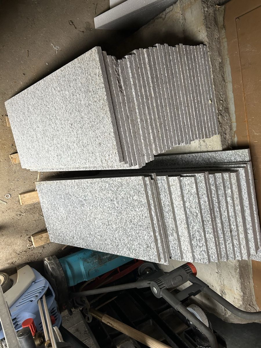 Rivestimenti per pavimenti: Granitplatten geschliffen – Nuovo (secondo la descrizione) da Gontenschwil venduto da Farigo 4