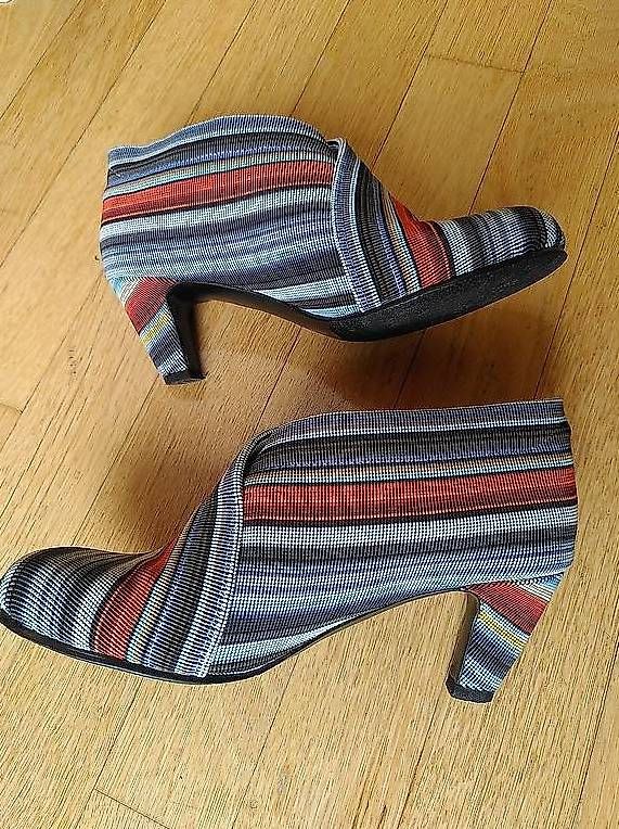 Scarpe da donna: Wunderschöne United Nude Pumps, Gr 39 – Usato da Zürich venduto da Dory12 1