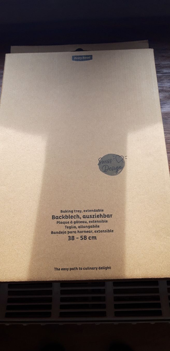 Insegne: Plaque à gâteau extensible  38-58cm - NEUF! – Nuovo e nell'imballaggio originale da Le Cerneux-Veusil venduto da Ruthm 1