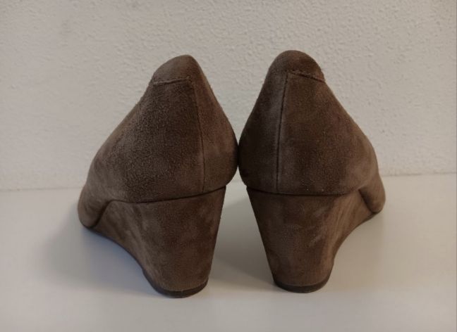 Geox Scarpe da donna: Elegant Wedge Pumps, Geox, Size 39 – Nuovo (secondo la descrizione) da Zürich venduto da alu_dzr7 5