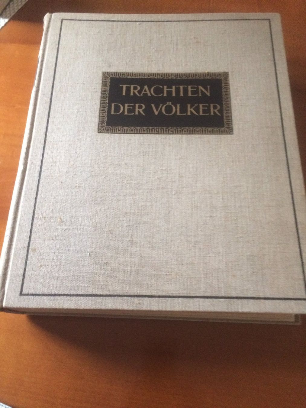 Libri: TRACHTEN DER VÖLKER – Usato da Spiegel b.Bern venduto da Etoile777