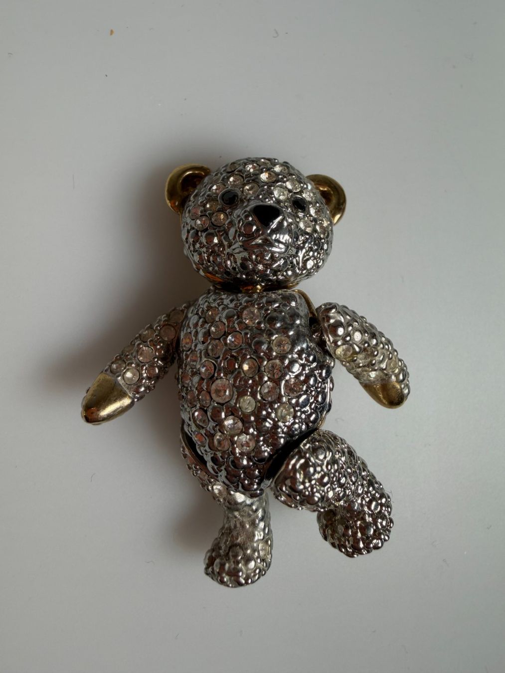 Spille & Fermagli: Vintage Brosche Teddybär beweglich mit Strass – Usato da Basel venduto da IRMAundFRED