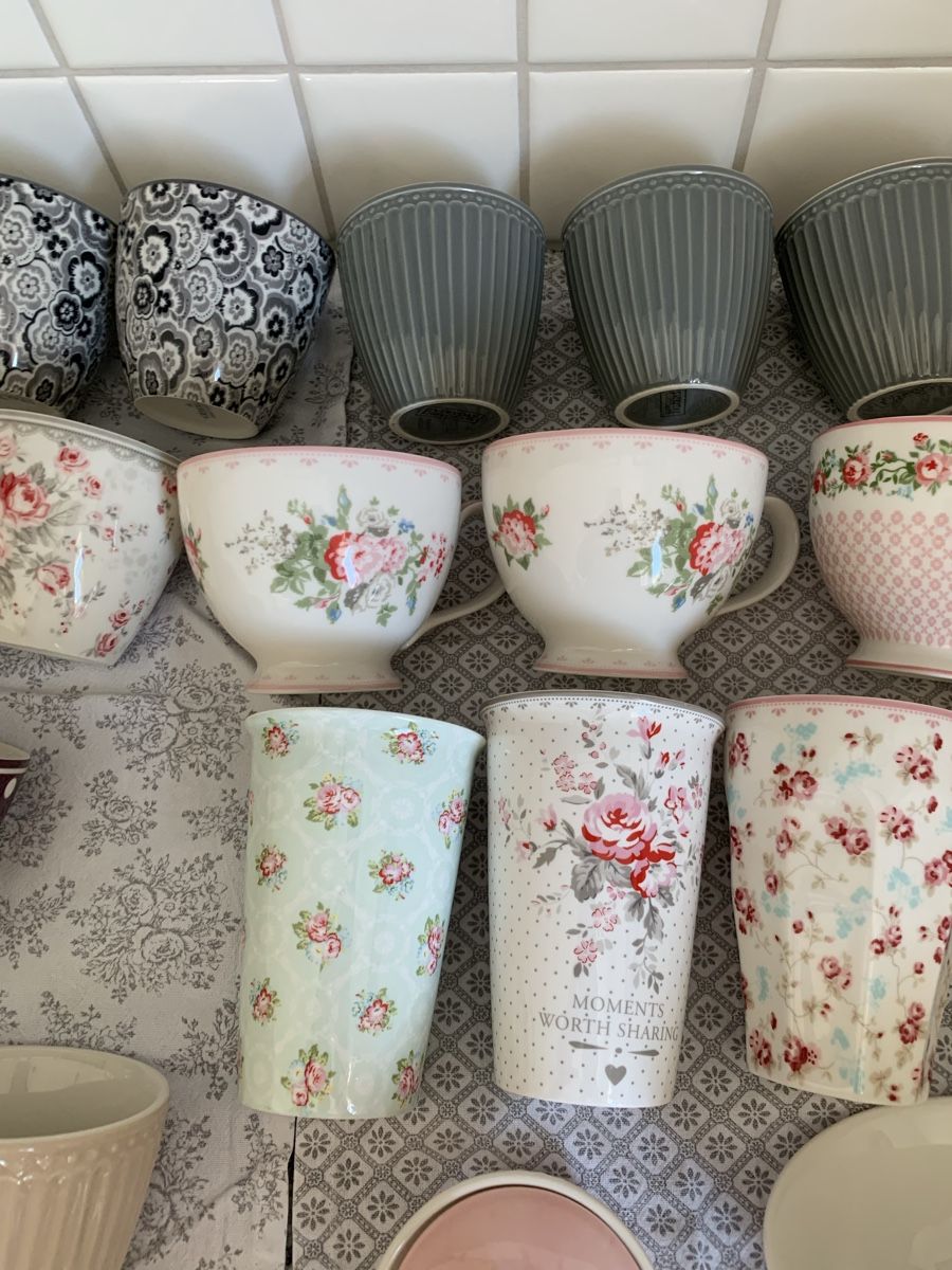 Greengate Set di piatti: Grosse Greengate Sammlung Tassen, Cups Schalen usw. – Usato da Ellikon an der Thur venduto da Bali1999 7
