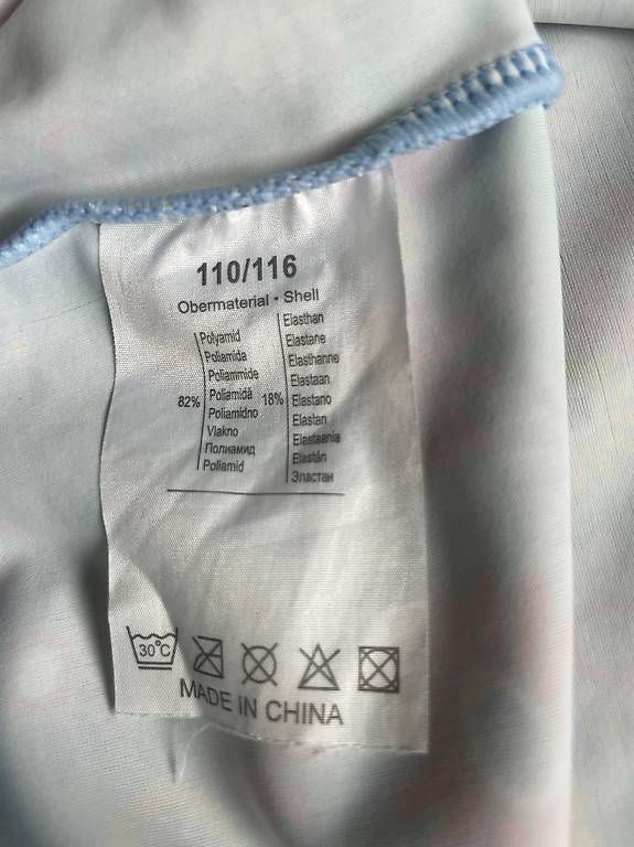 Costumi da bagno & Bikini: Badesirt und -hose Gr. 110/116 – Usato da Rubigen venduto da lia_dwd7 2