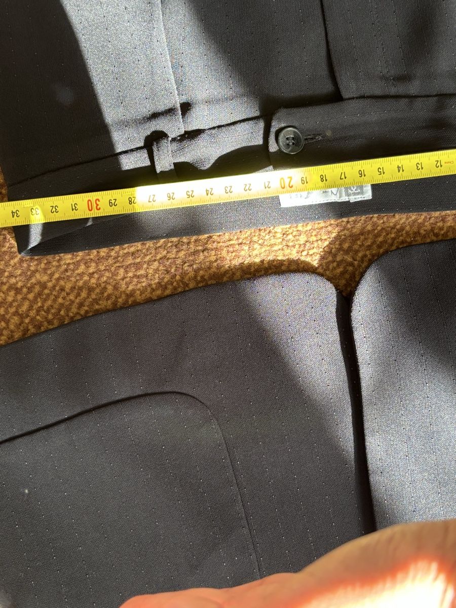 Lotti di vestiti: Ensemble – Usato da Genève venduto da Second_Hand_Ch 3