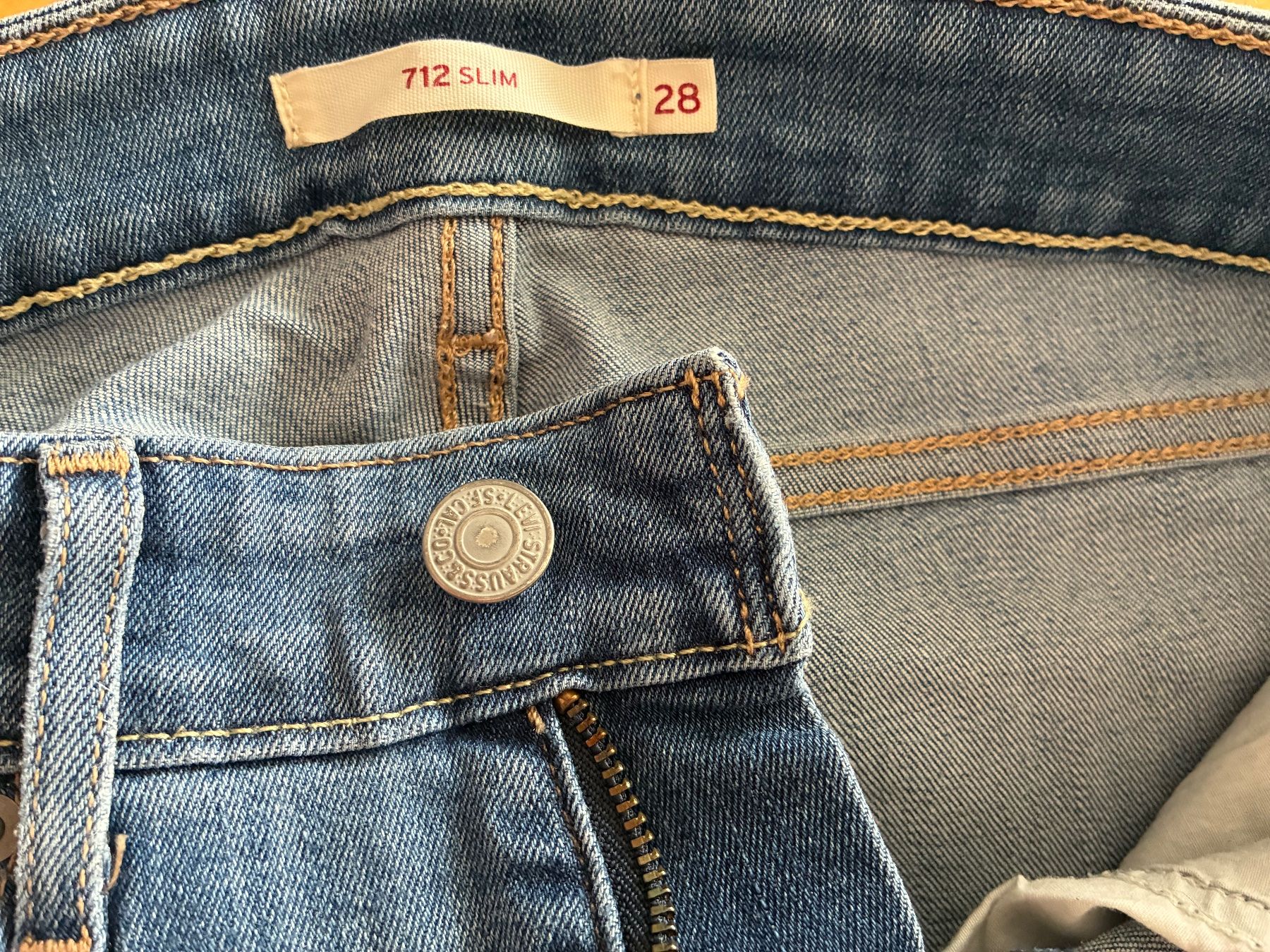 Levi's Jeans: Levi´s Jeans 712 slim W28 – Usato da Schaffhausen venduto da FannyUsedom 2