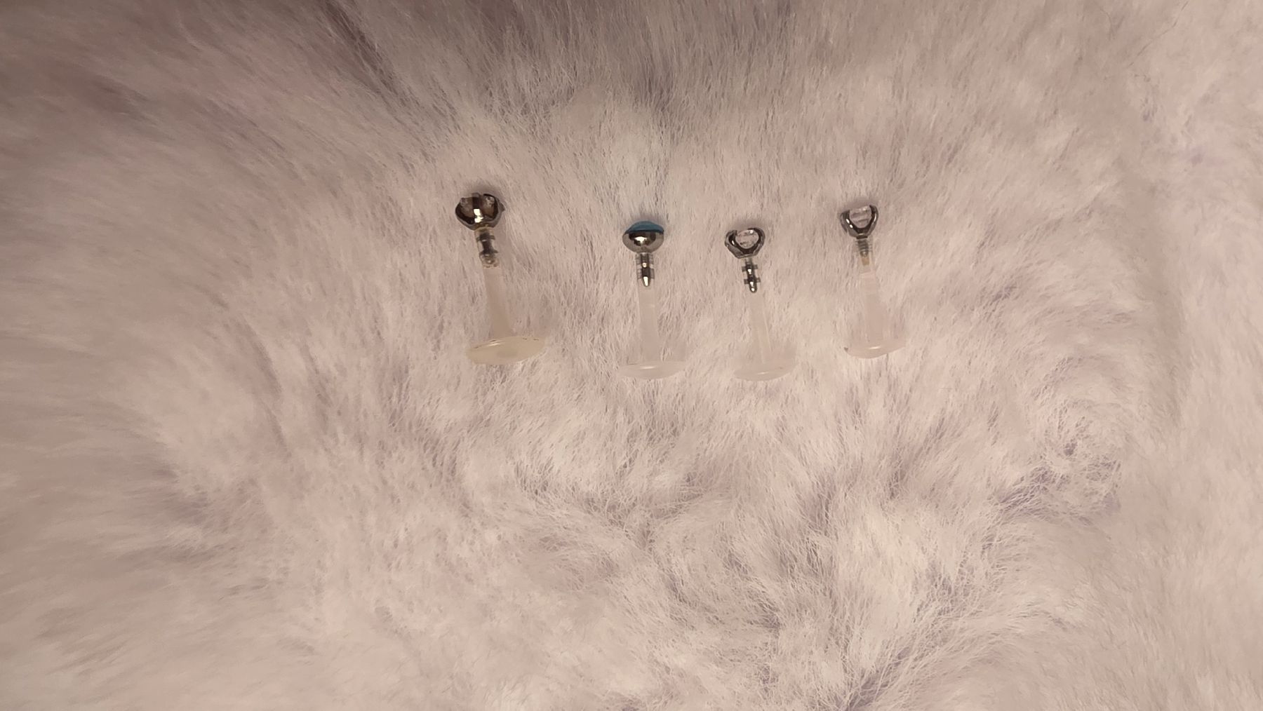 Gioielli per piercing: 4x Steckerpiercing – Nuovo (secondo la descrizione) da Widen venduto da kev_f5vk