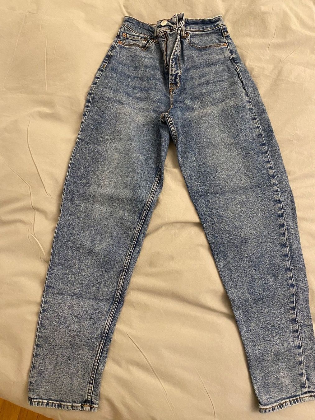 H&M Jeans: H&M Mom Jeans Grösse 36 – Usato da Cham venduto da Eliissa 2