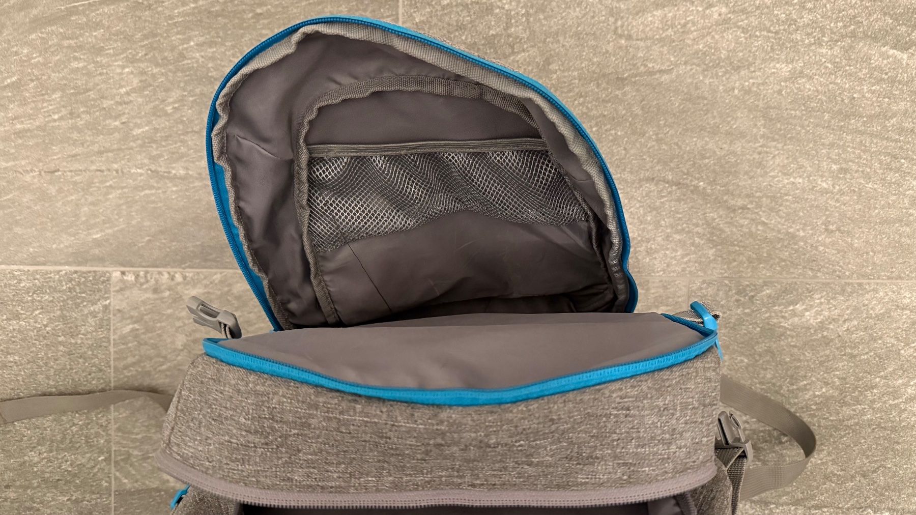 Borse & Zaini: Schulrucksack – Usato da Riehen venduto da ajs_yc7r 3