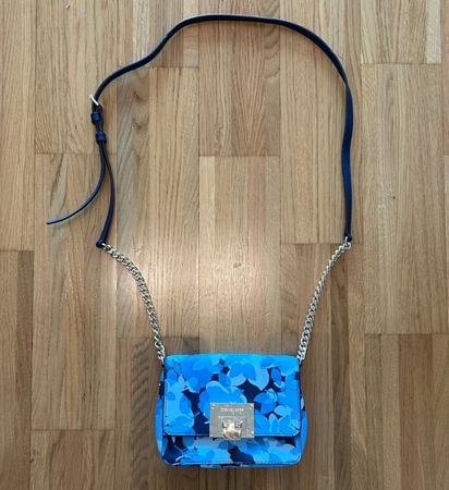 Michael Kors mini bag strap bag 