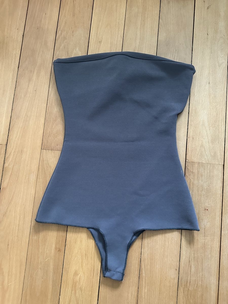 Zara Tops: Grauer Body – Neuf (Voir description) à Luzern par nee_zjh6