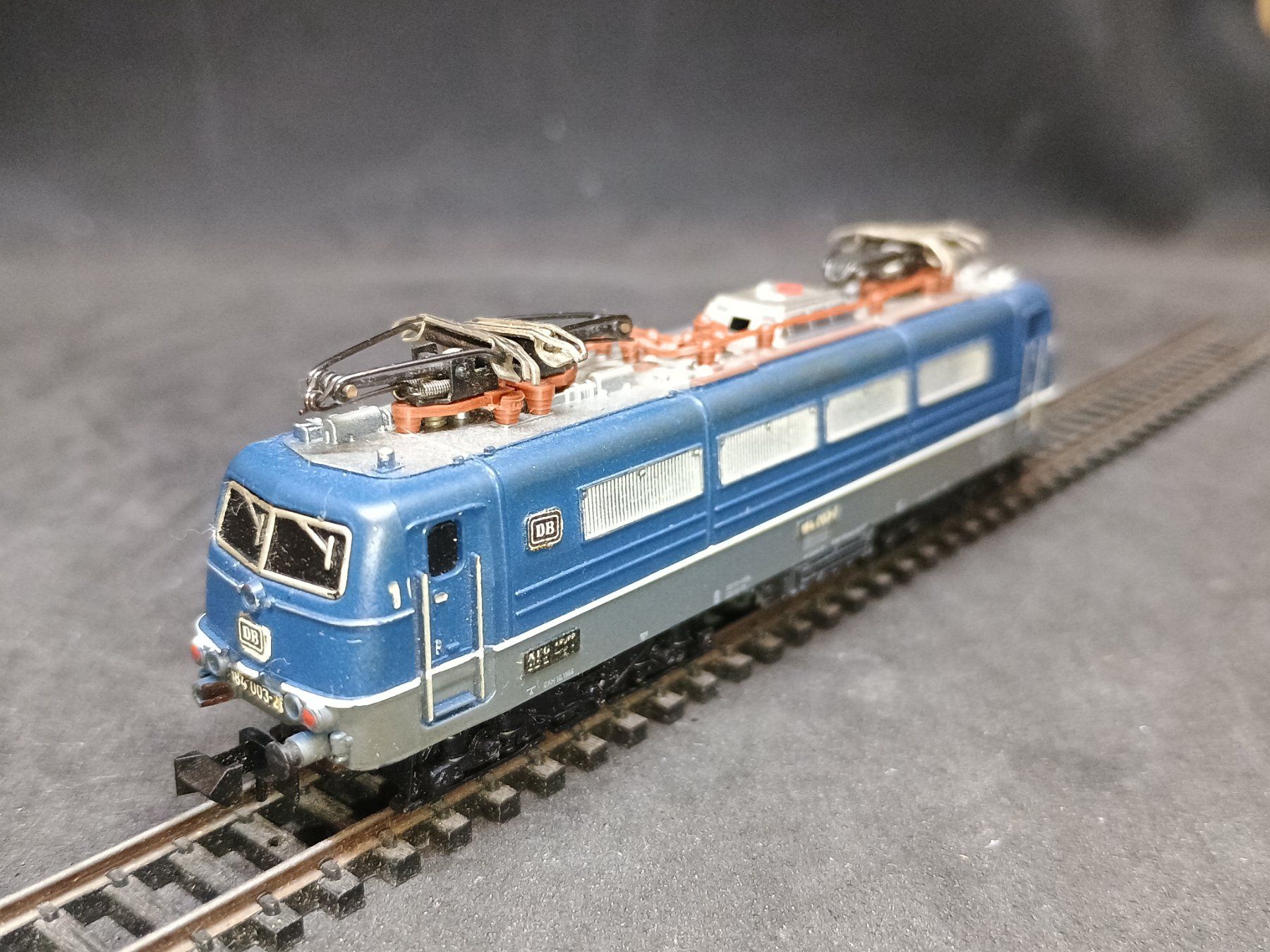 Trix Modellini di ferrovie: Spur N DB BR 184 E-Lok – Usato da Bätterkinden venduto da hobbycha 1