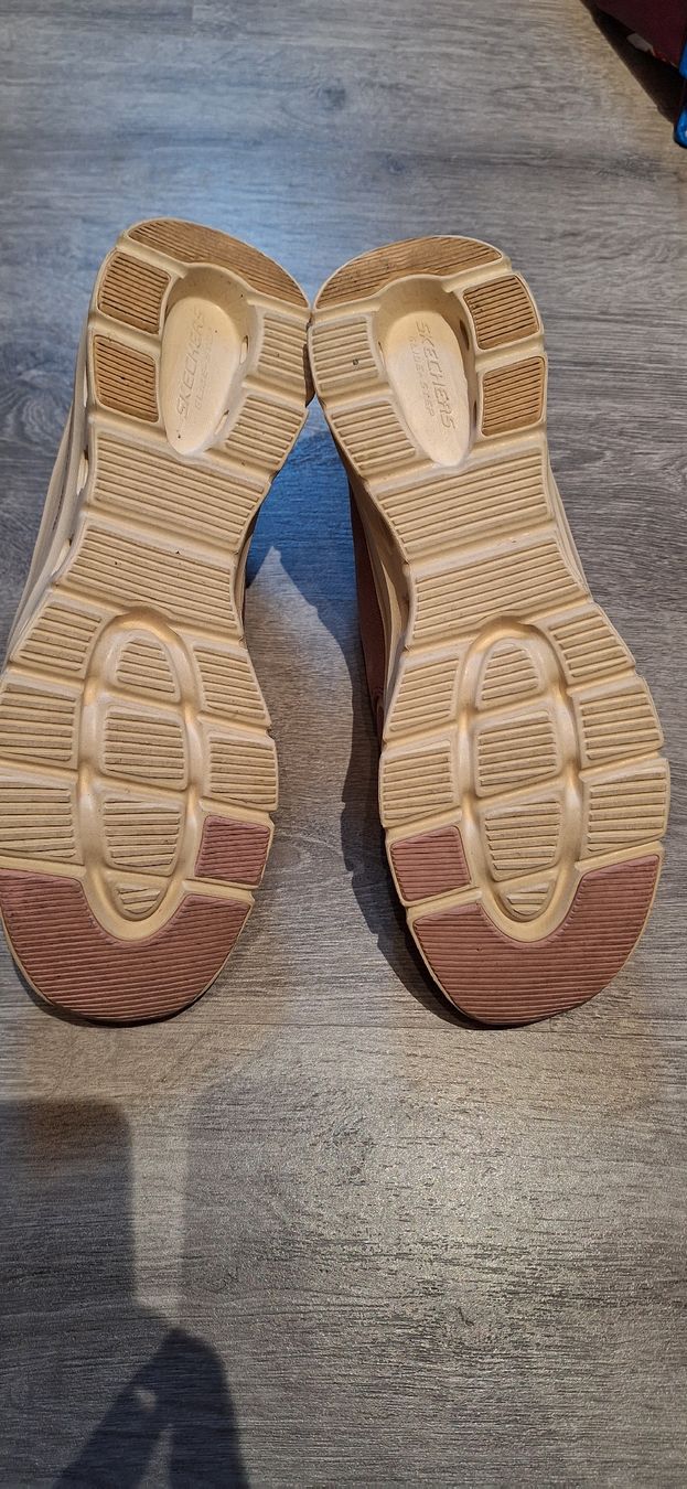 Skechers Scarpe da donna: Sketchers – Usato da Erlinsbach SO venduto da Peggy20 2